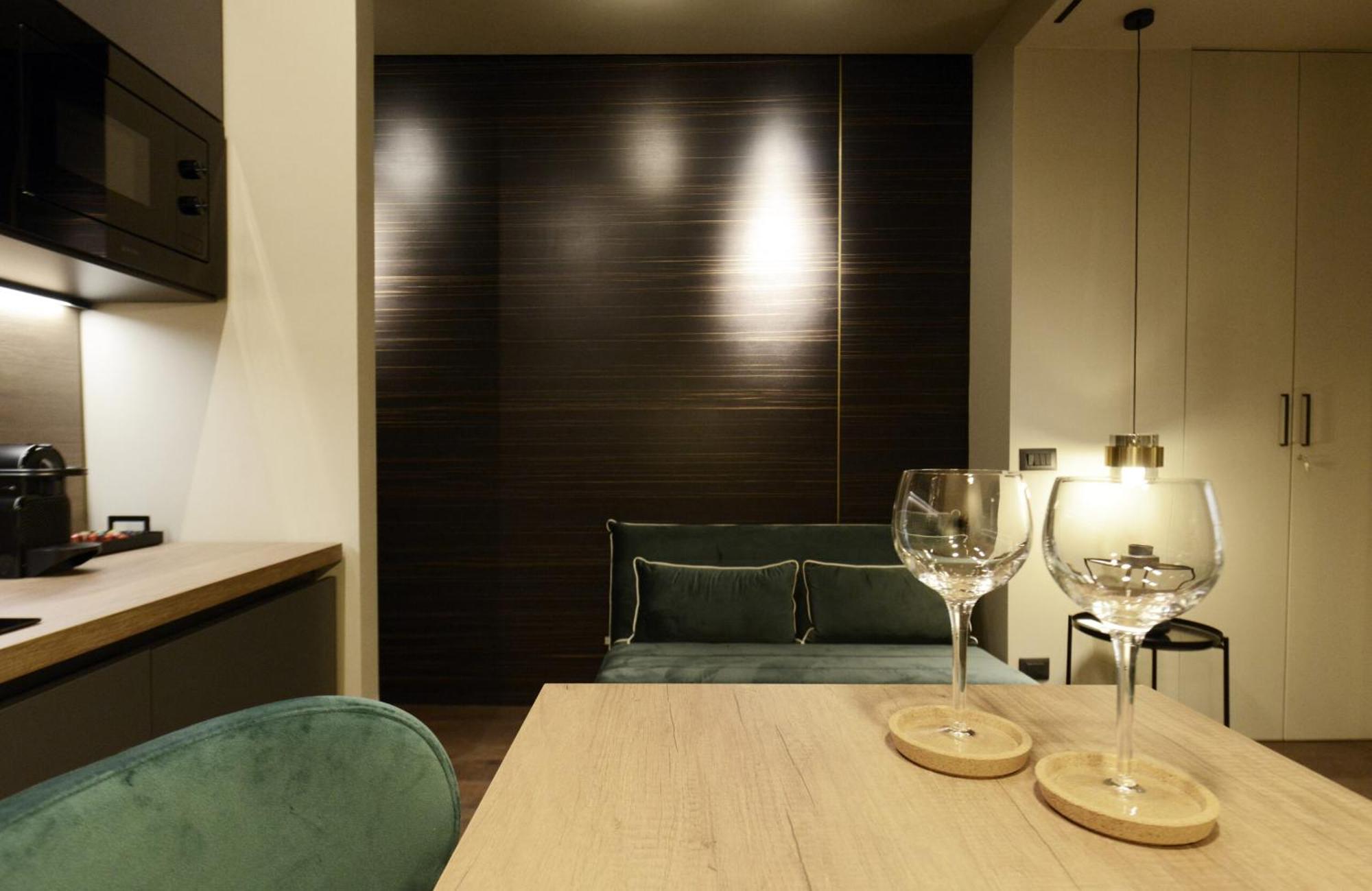 Di Fronte A Apartamento