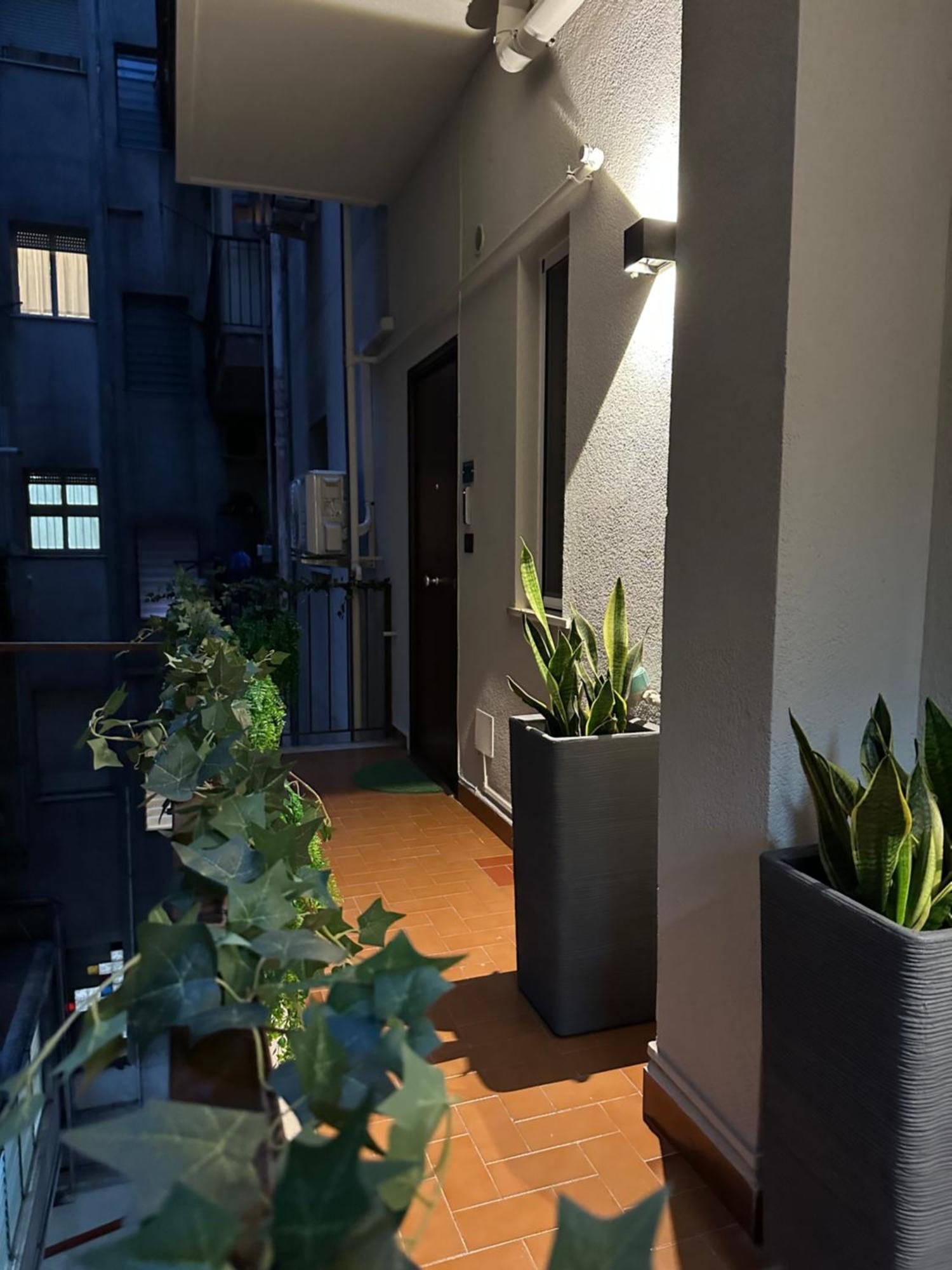 Di Fronte A Apartamento